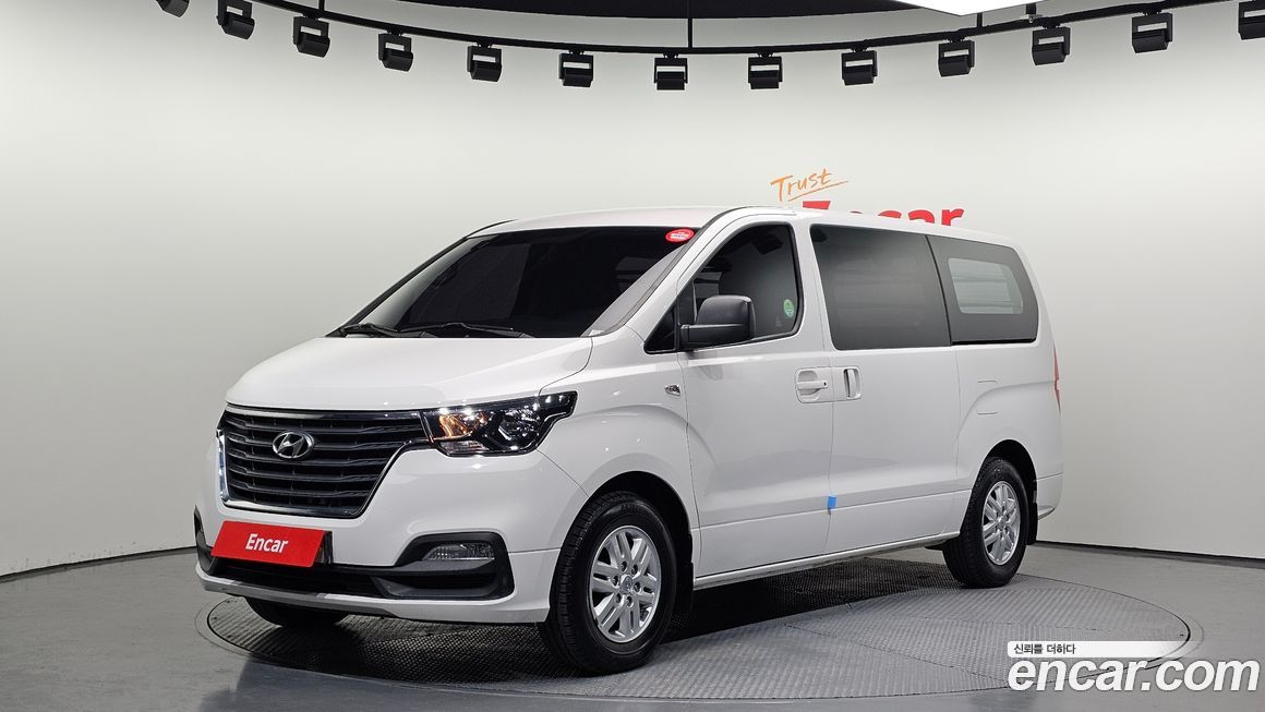 Hyundai Starex 2021