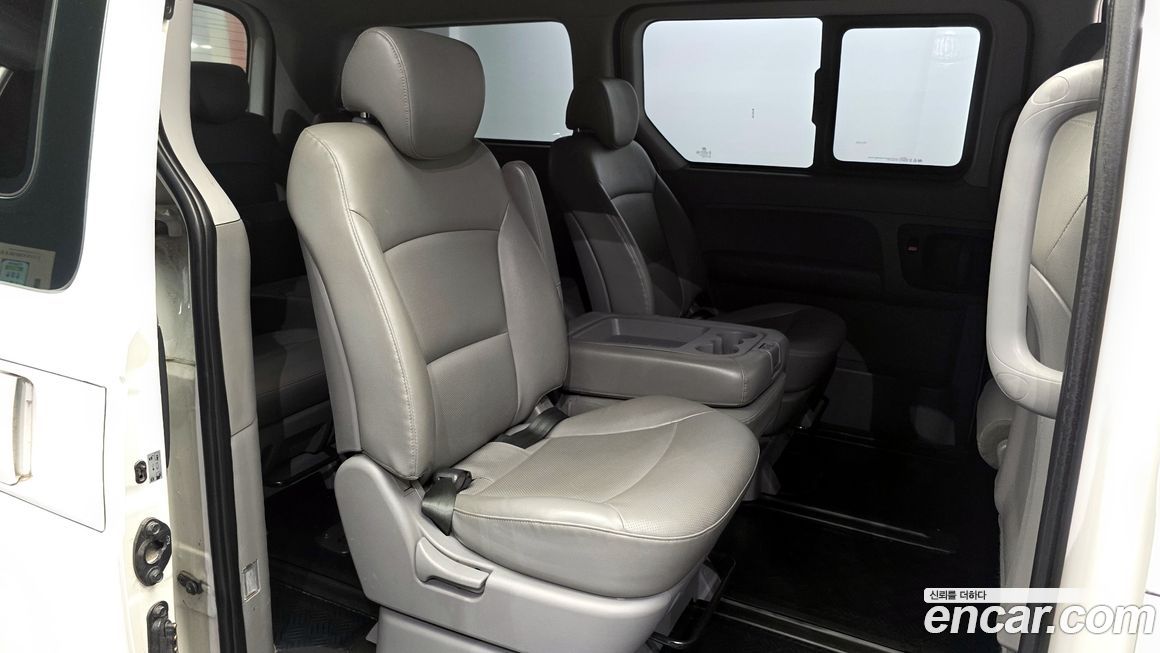 Hyundai Starex 2019
