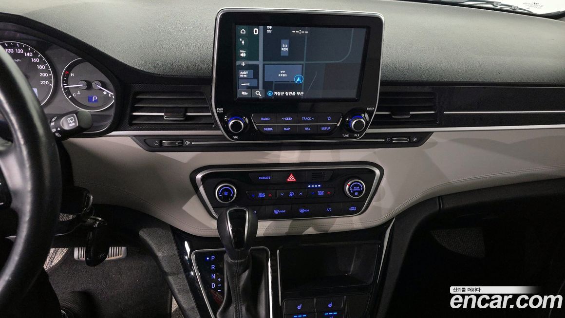 Hyundai Starex 2019