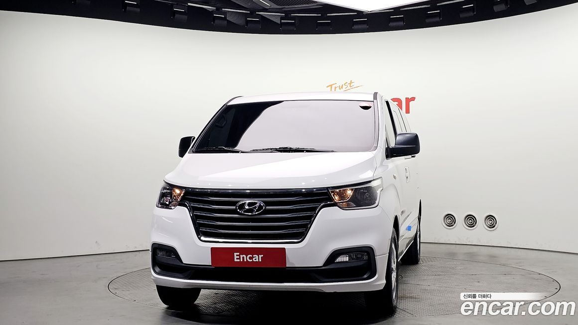 Hyundai Starex 2021
