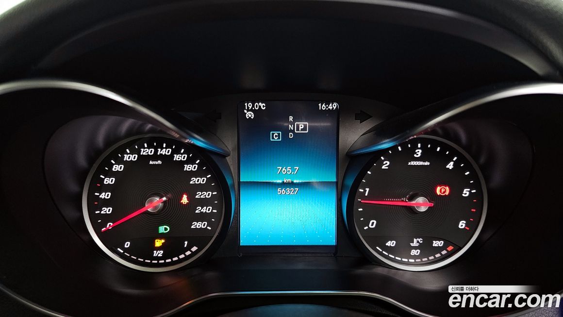 Mercedes-Benz C-Class 2019