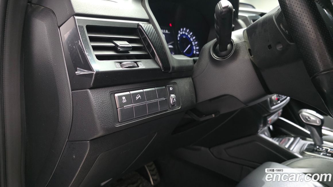 KG_Mobility_Ssangyong Rexton 2021