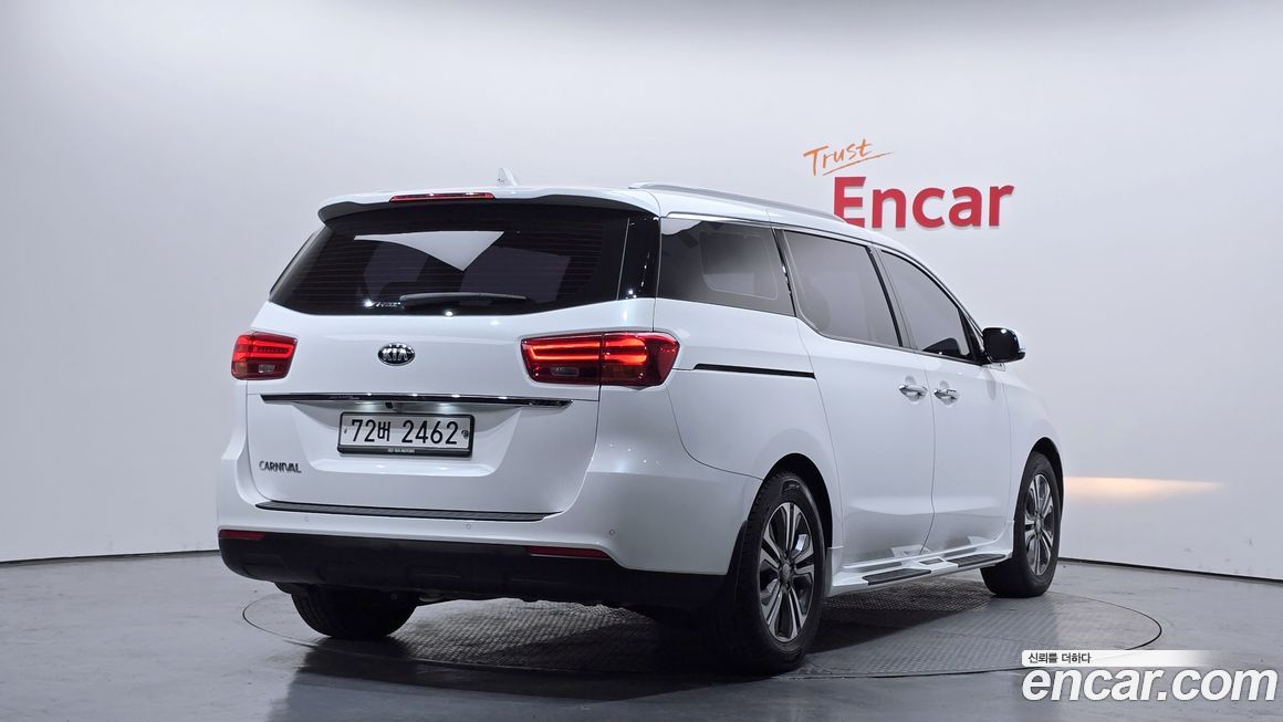 Kia Canival 2019