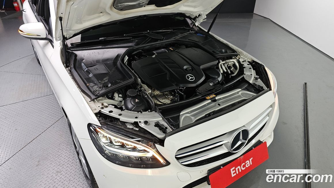 Mercedes-Benz C-Class 2019