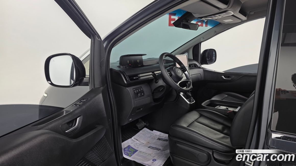 Hyundai Staria 2023