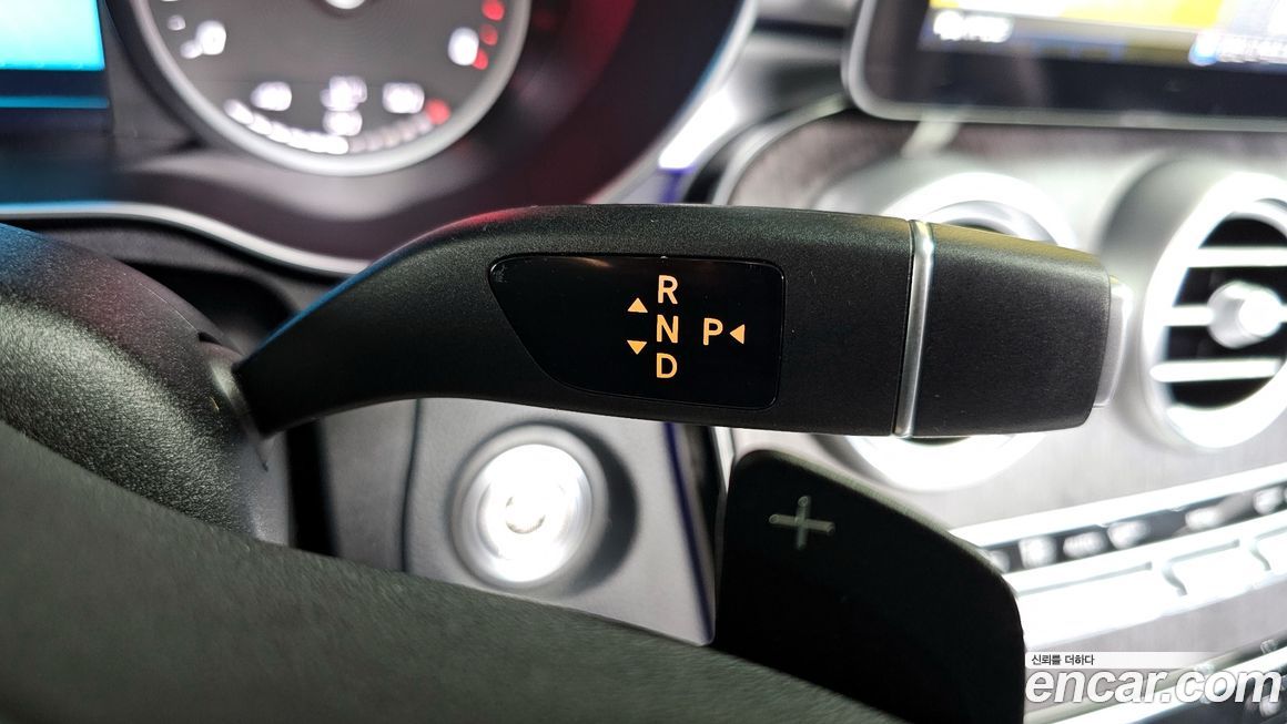 Mercedes-Benz C-Class 2019