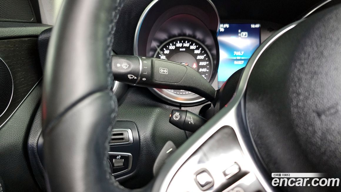 Mercedes-Benz C-Class 2019