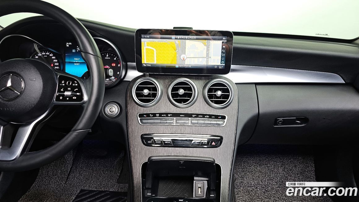 Mercedes-Benz C-Class 2019