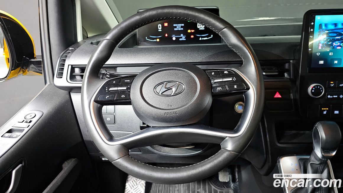Hyundai Staria 2023