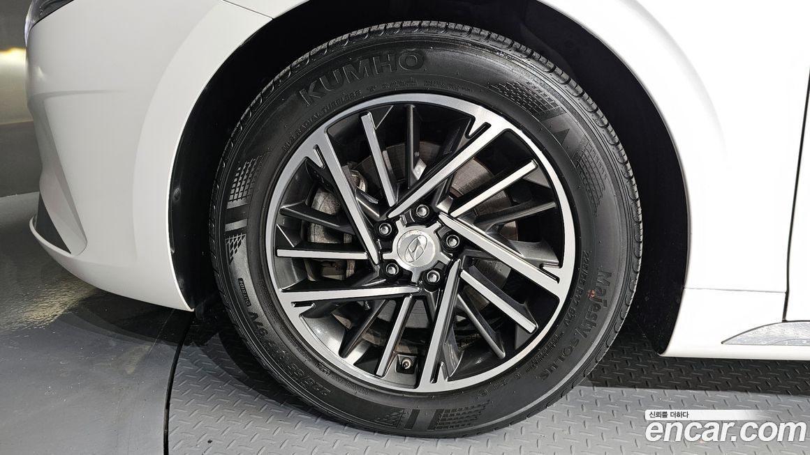 Hyundai Grandeur 2021