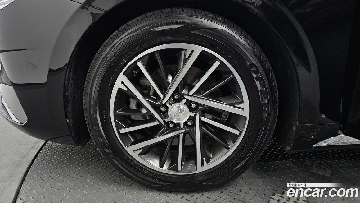 Hyundai Grandeur 2021