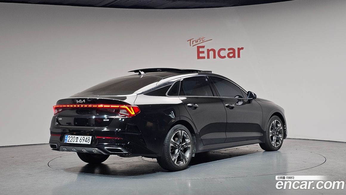 Kia K5 2023