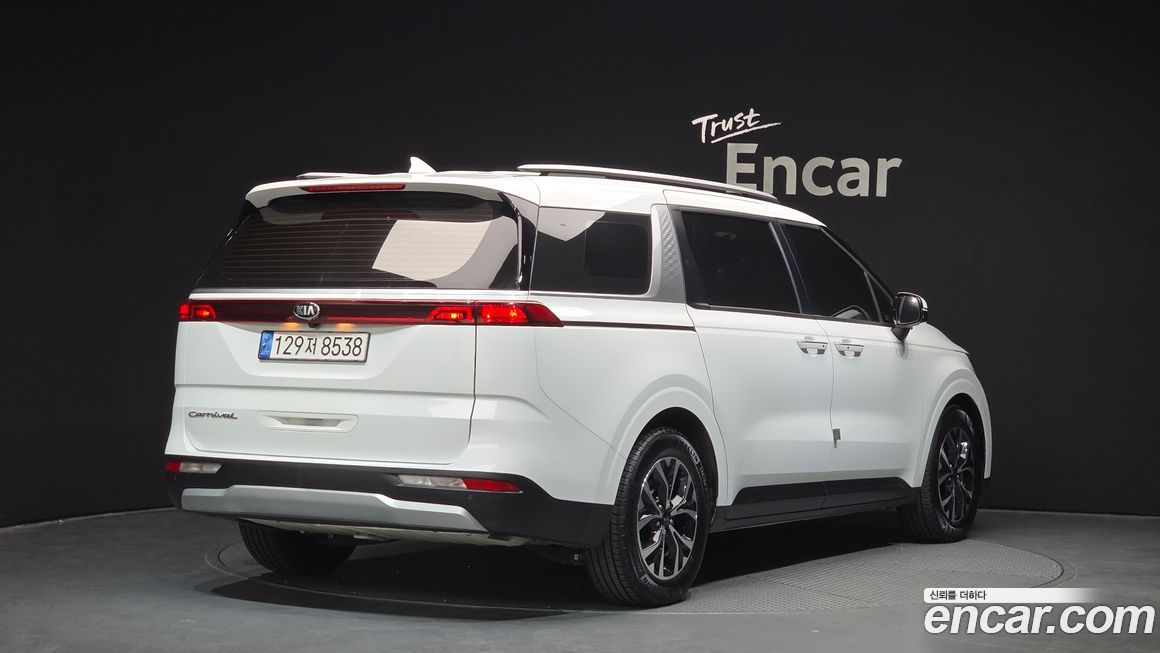 Kia Canival 2021