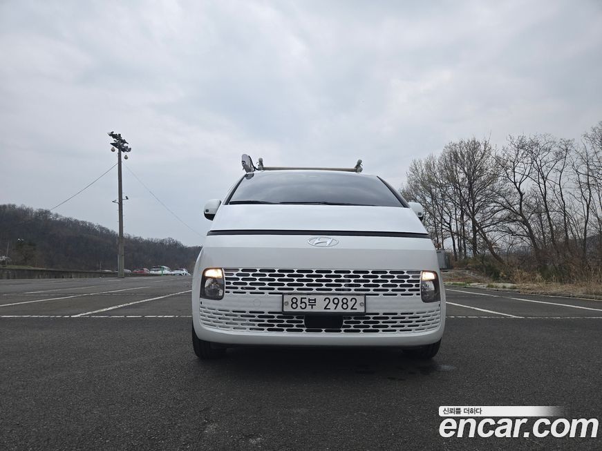 Hyundai Staria 2022