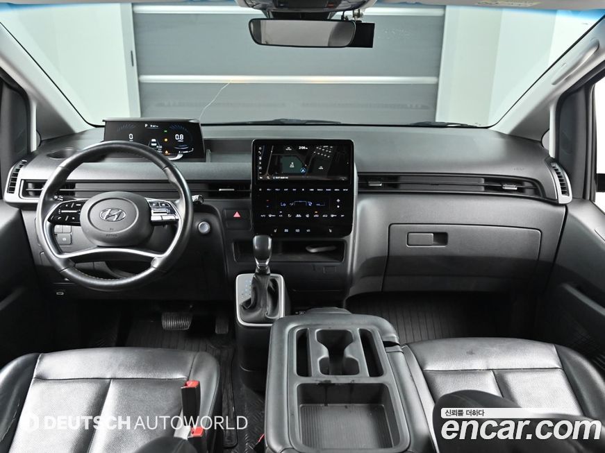 Hyundai Staria 2022