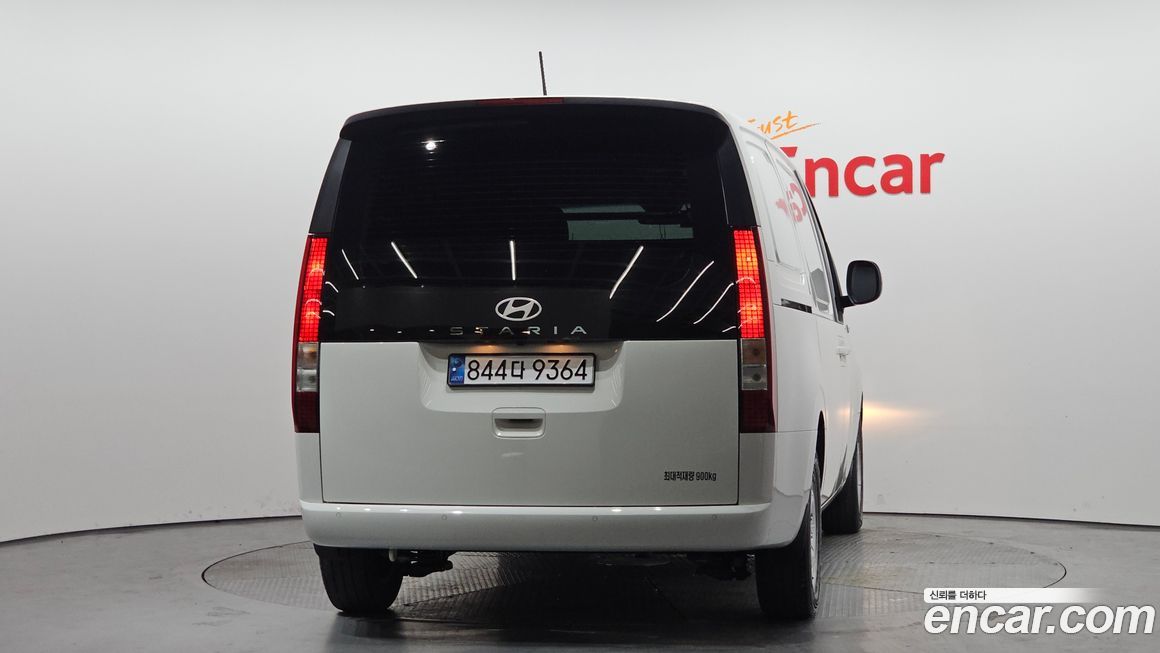 Hyundai Staria 2025