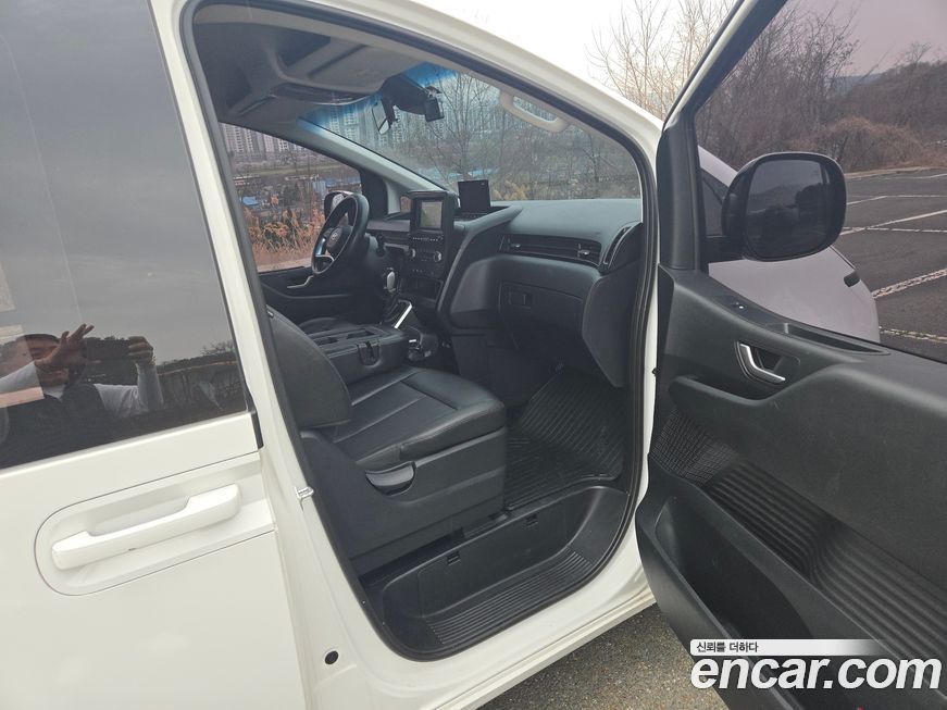 Hyundai Staria 2022