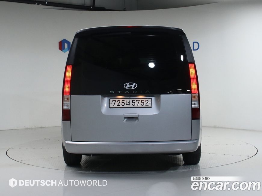 Hyundai Staria 2022