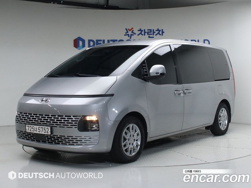 Hyundai Staria 2022