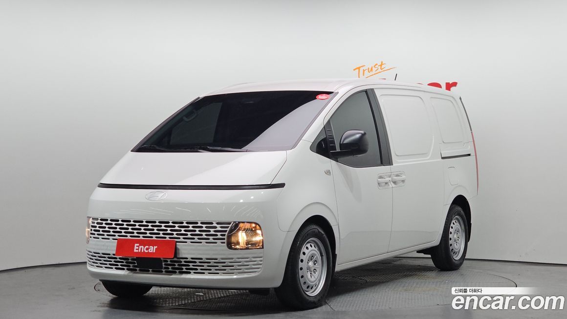 Hyundai Staria 2025