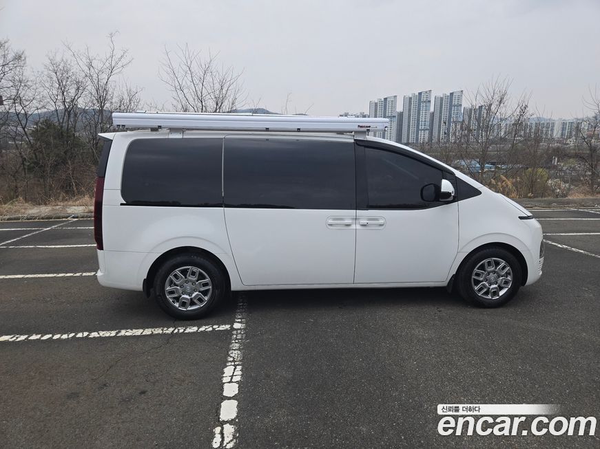 Hyundai Staria 2022