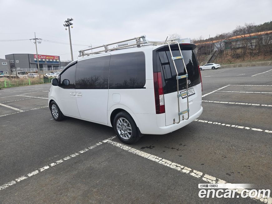 Hyundai Staria 2022