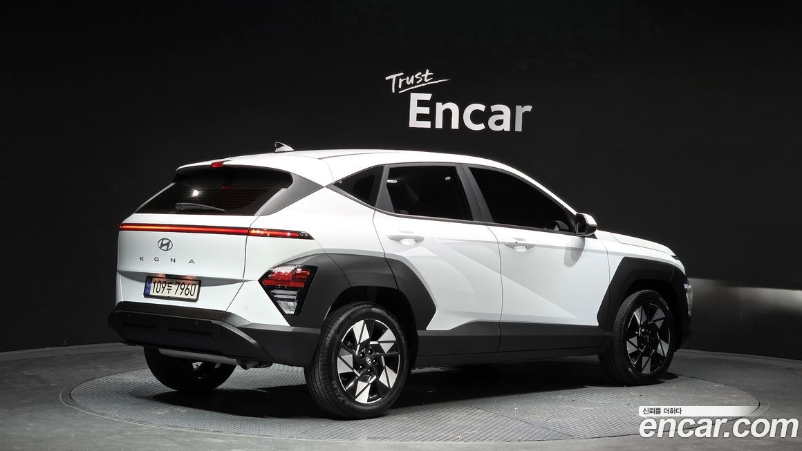Hyundai Kona 2025