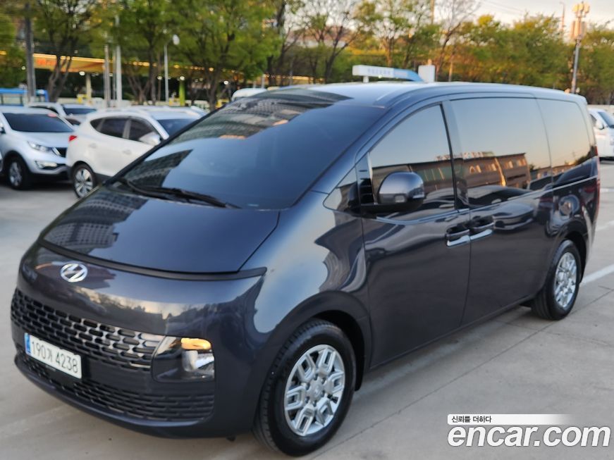 Hyundai Staria 2023