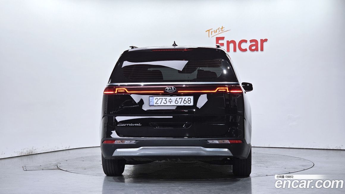 Kia Canival 2021