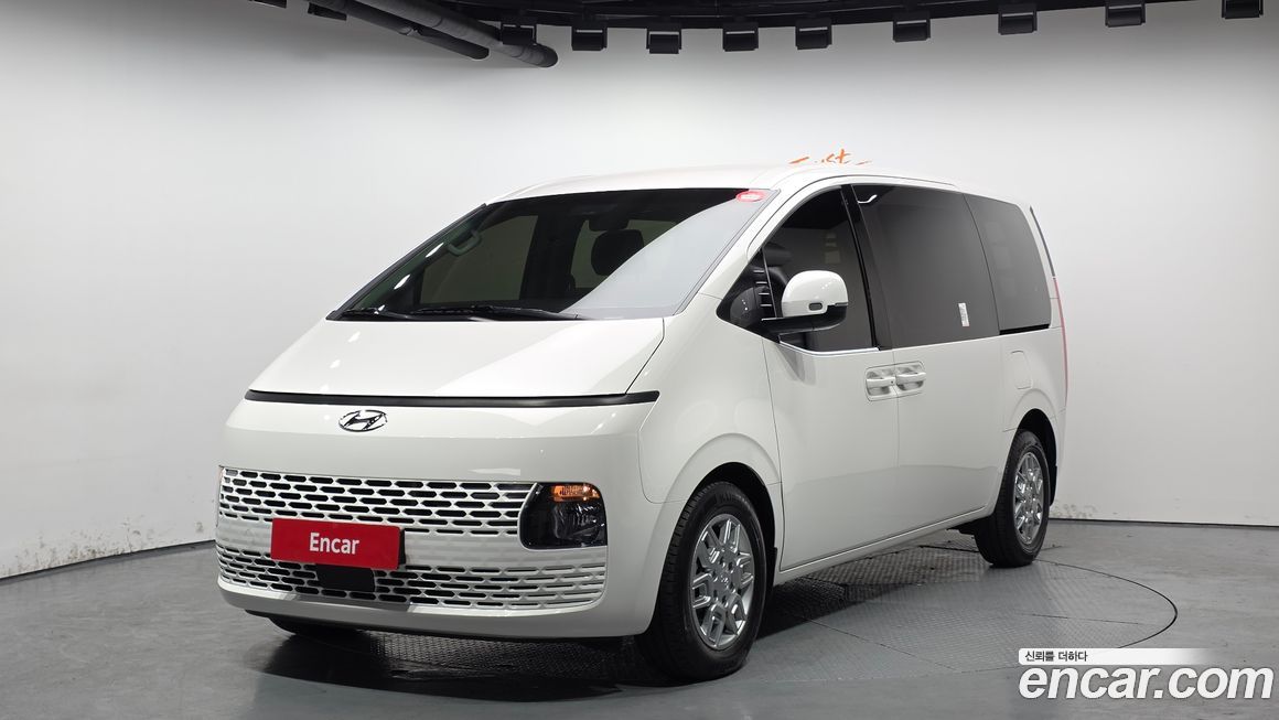 Hyundai Staria 2024