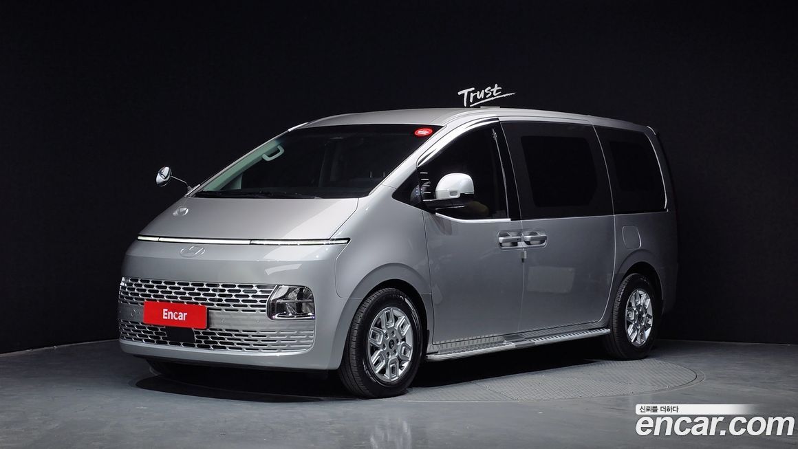 Hyundai Staria 2025