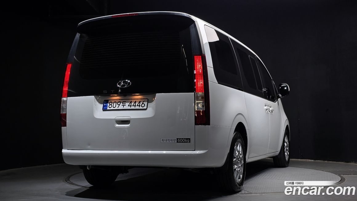 Hyundai Staria 2024