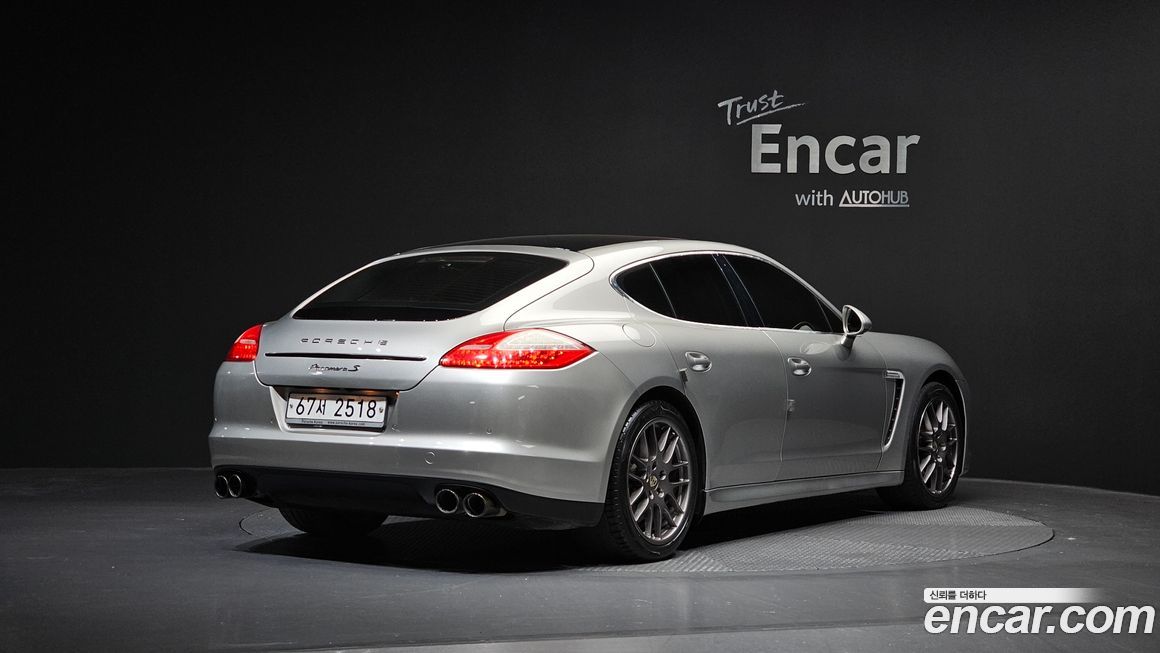 Porsche Panamera 2010