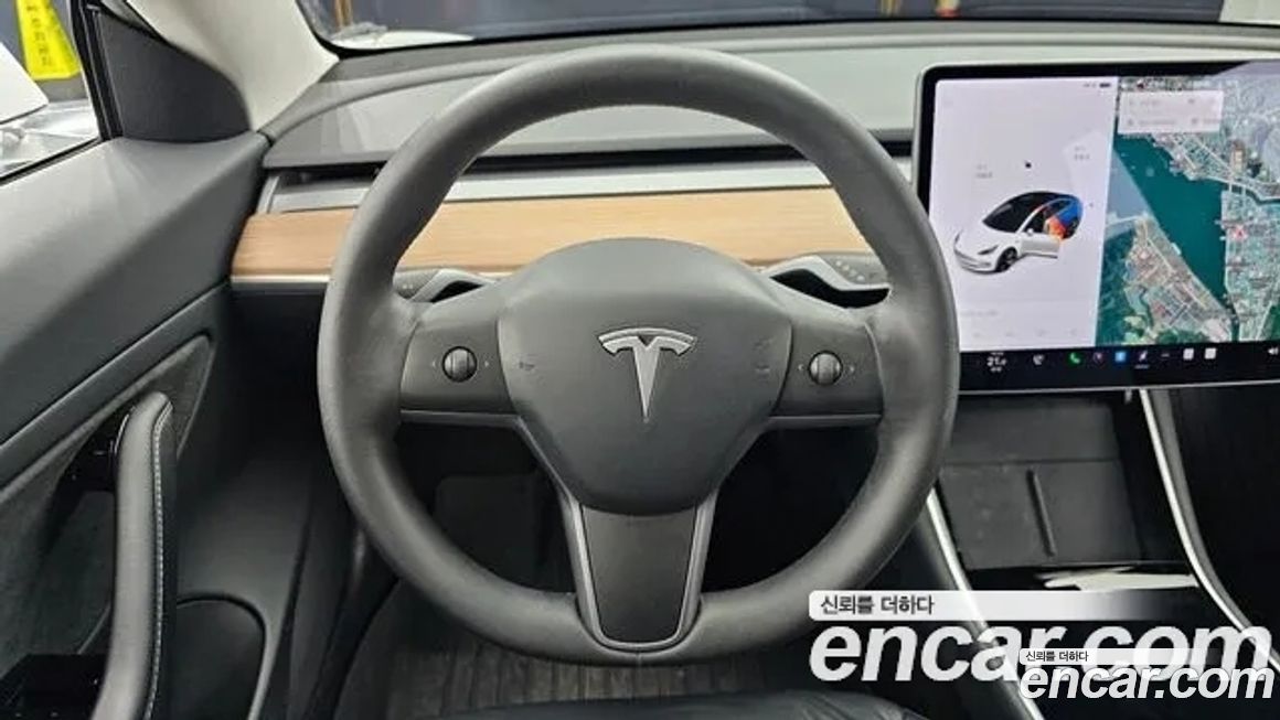 Tesla Model 3 2020