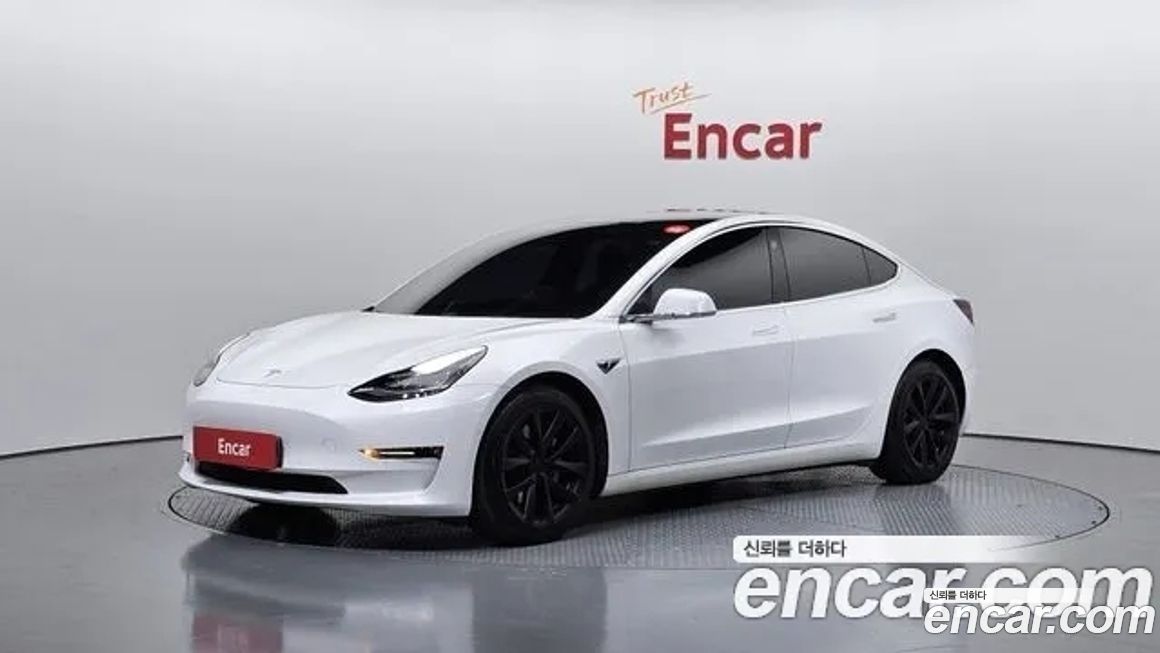 Tesla Model 3 2020