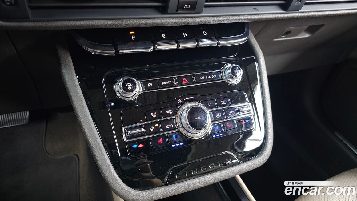 Lincoln Corsair 2021