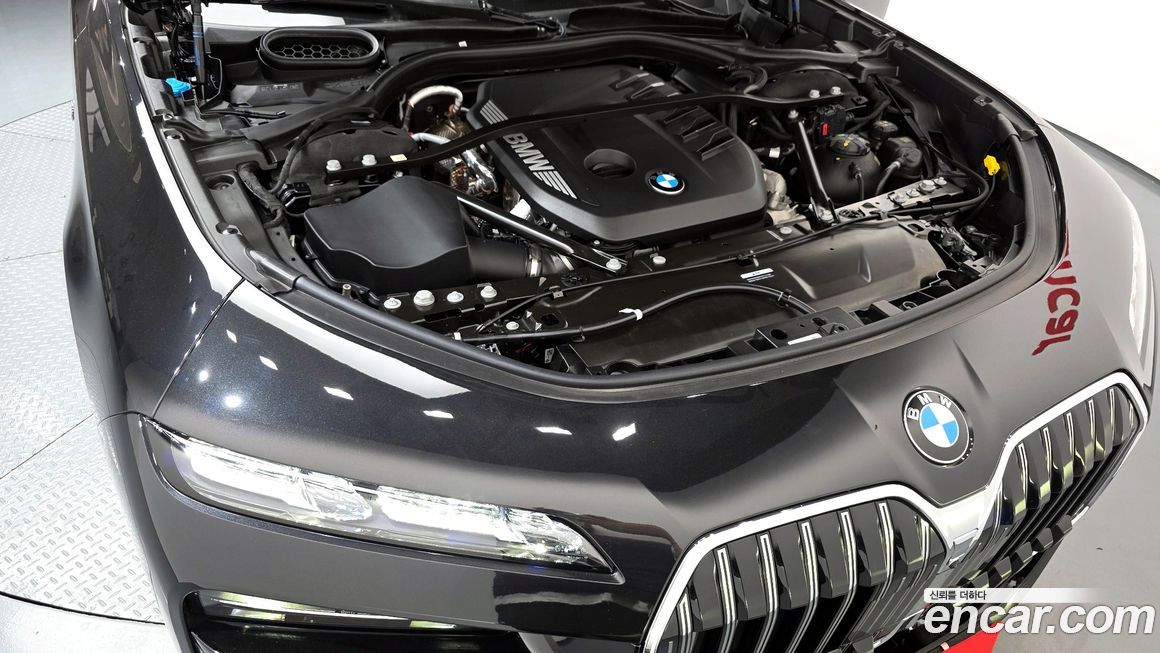 BMW 7-Series 2025