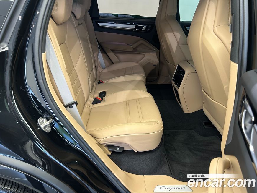 Porsche Cayenne 2023