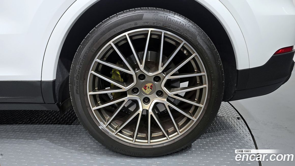 Porsche Cayenne 2023