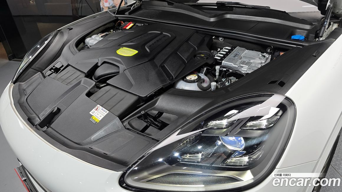 Porsche Cayenne 2023