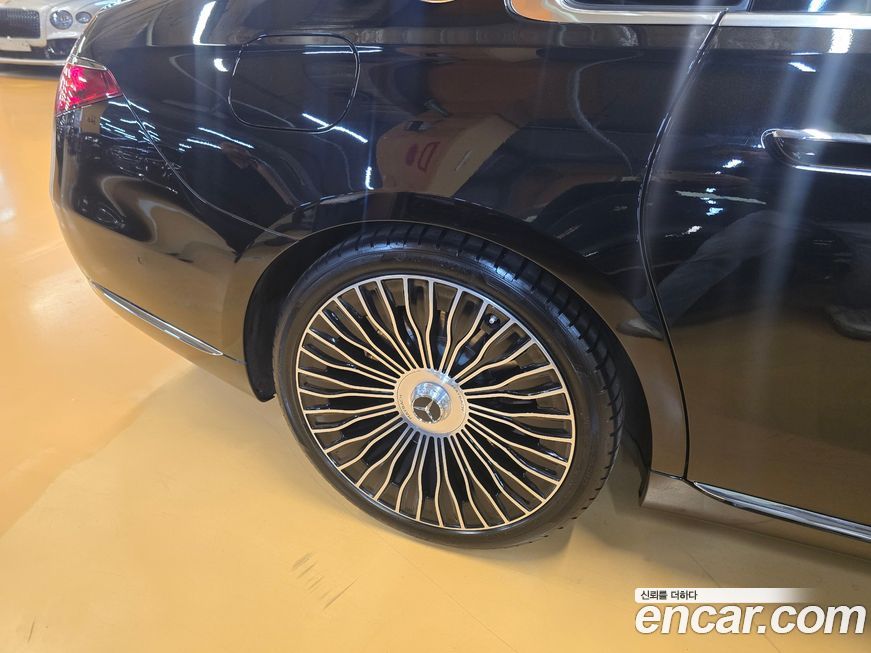 Mercedes-Benz S-Class 2022