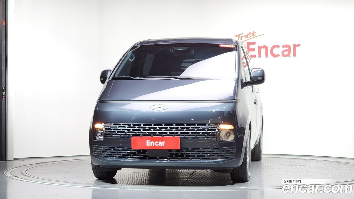 Hyundai Staria 2022