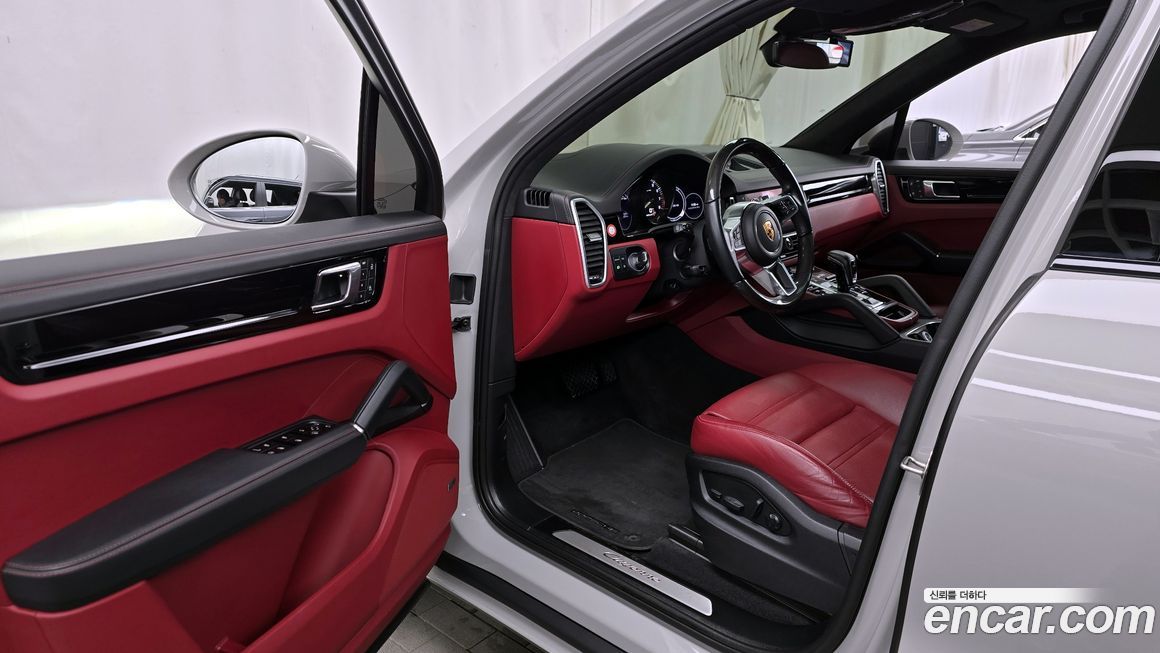 Porsche Cayenne 2022