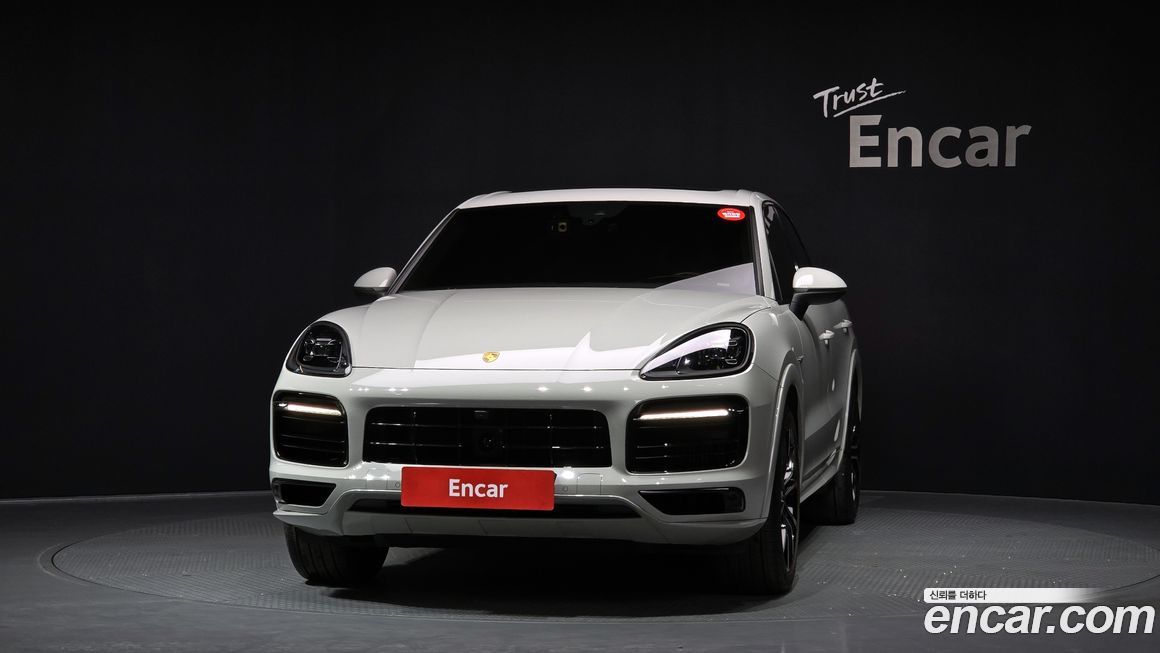 Porsche Cayenne 2022