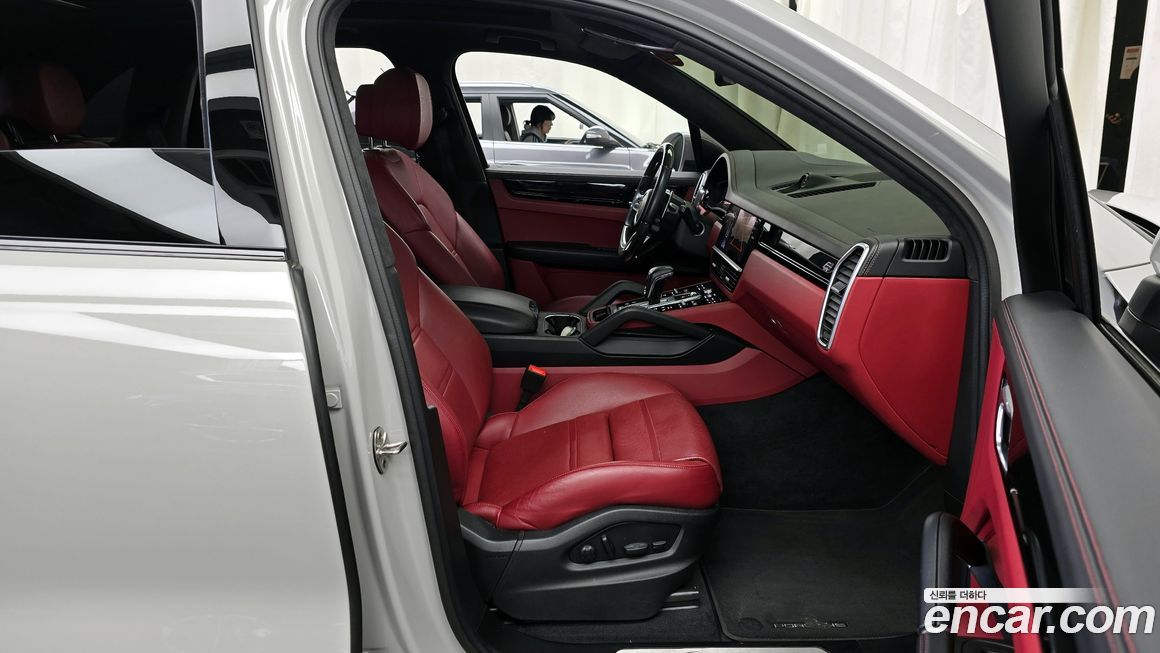 Porsche Cayenne 2022