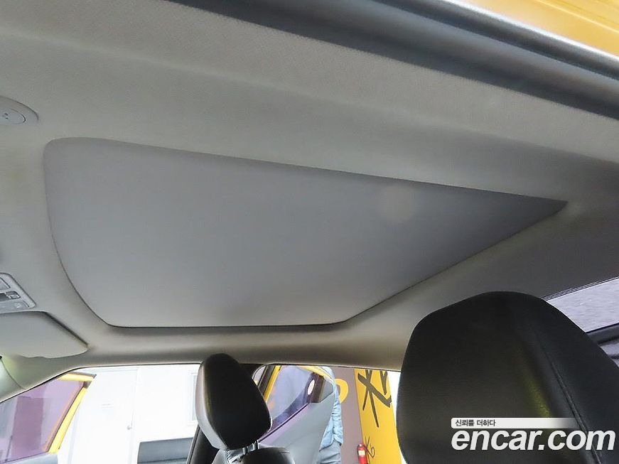 Hyundai Veloster 2012