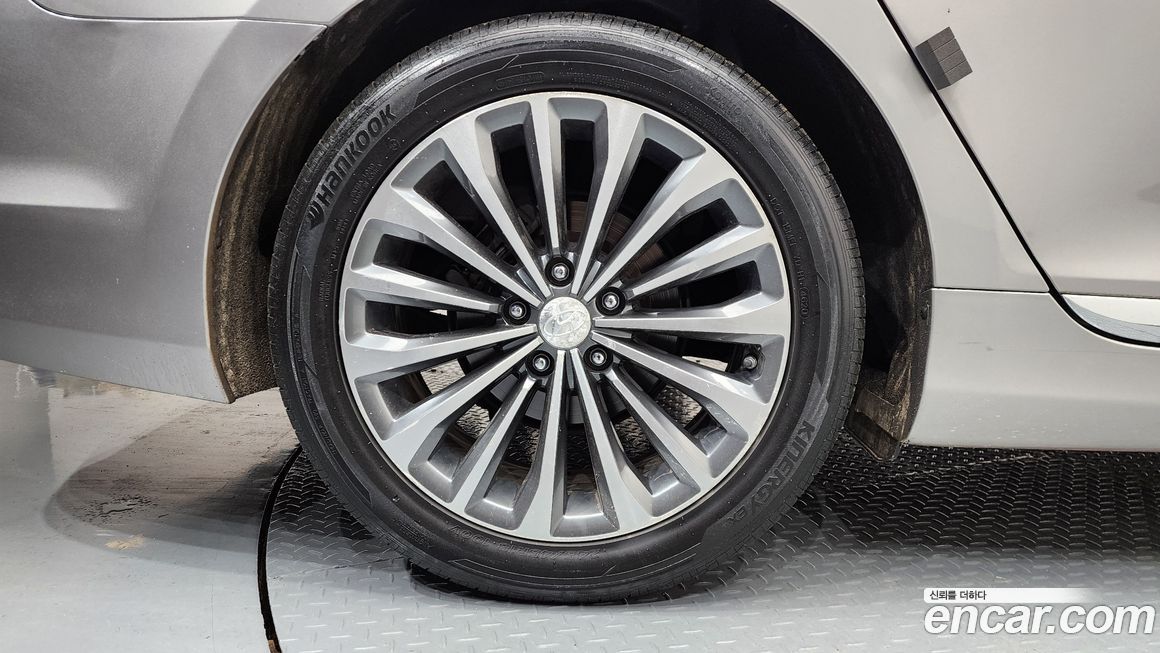 Hyundai Grandeur 2013