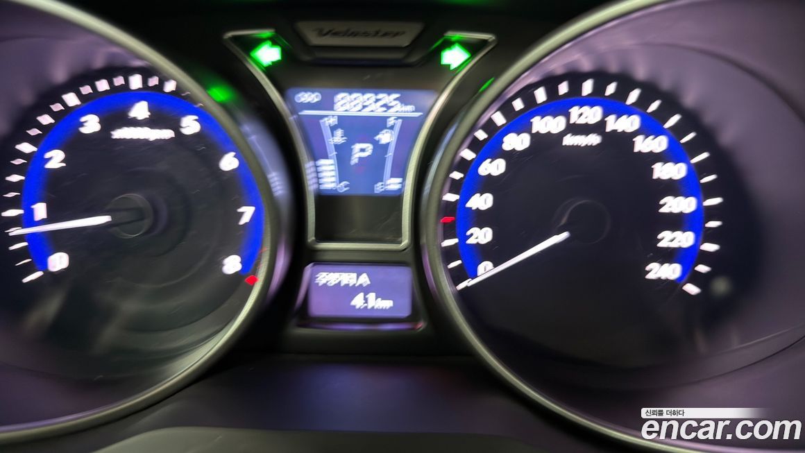 Hyundai Veloster 2013