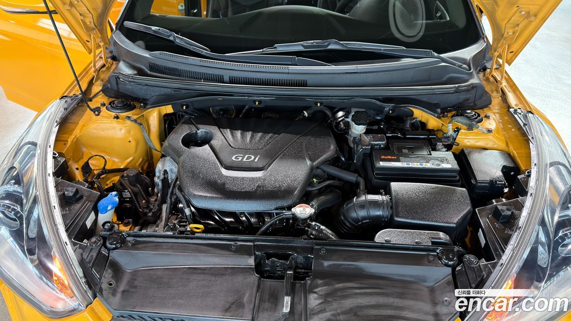 Hyundai Veloster 2013