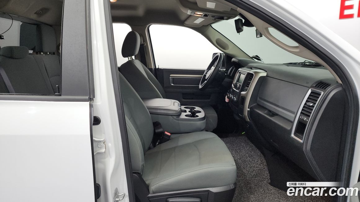 Dodge Ram Pick Up 2015